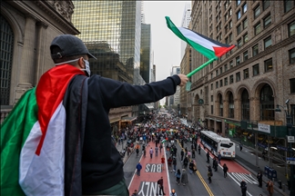 New York .. Une manifestation de solidarité avec les Palestiniens devant le consulat israélien