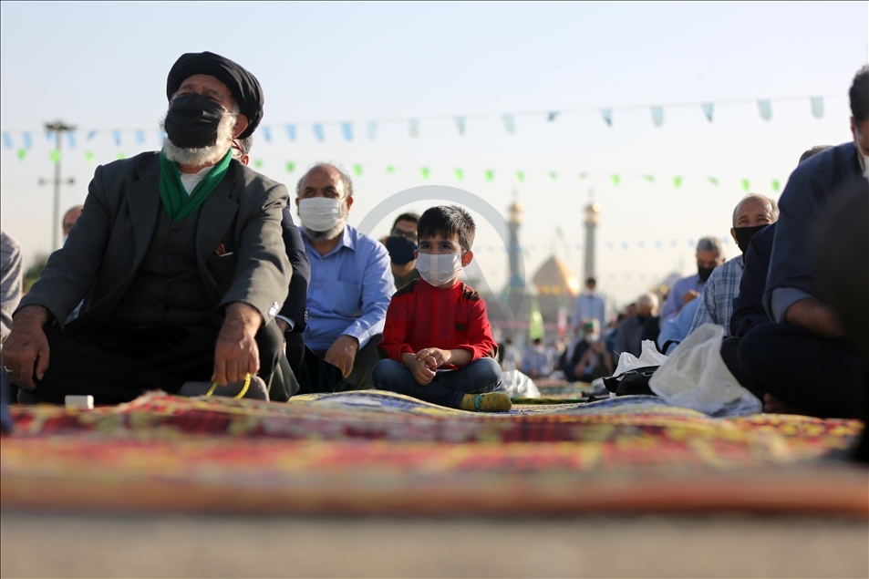 İran'da Ramazan Bayramı namazı