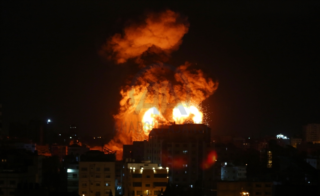 İsrail'in Gazze'ye hava saldırıları sürüyor