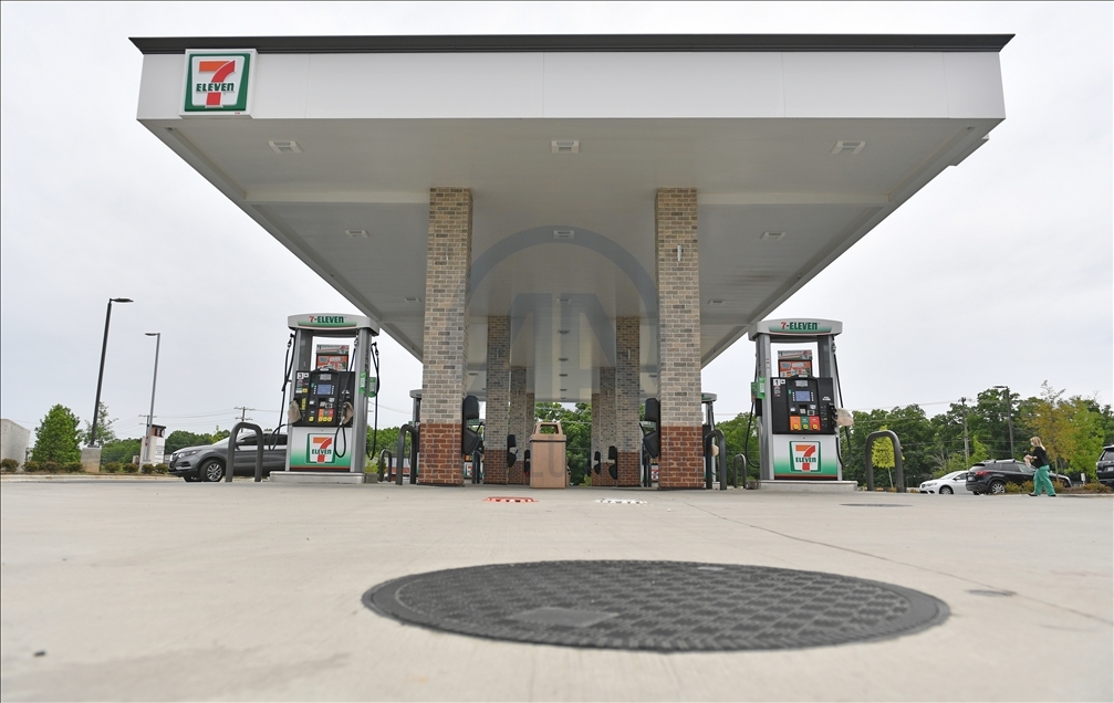 ABD'de kapatılan petrol boru hattı, güneydoğu eyaletlerinde benzin sıkıntısına neden oldu
