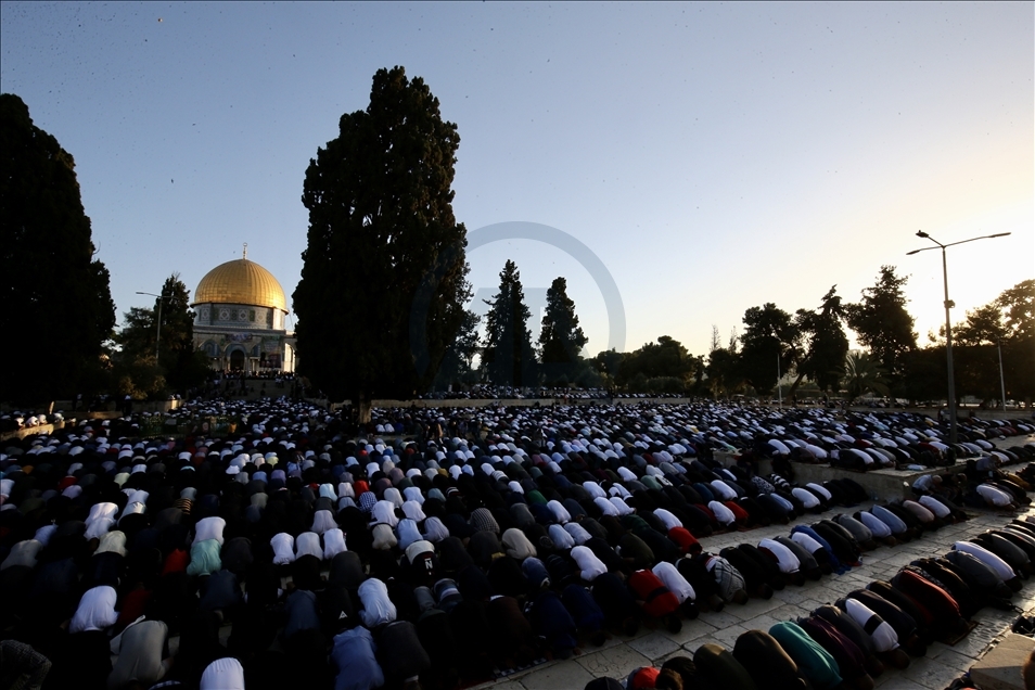 Eid al-Fitr prayer at Masjid al-Aqsa Compound