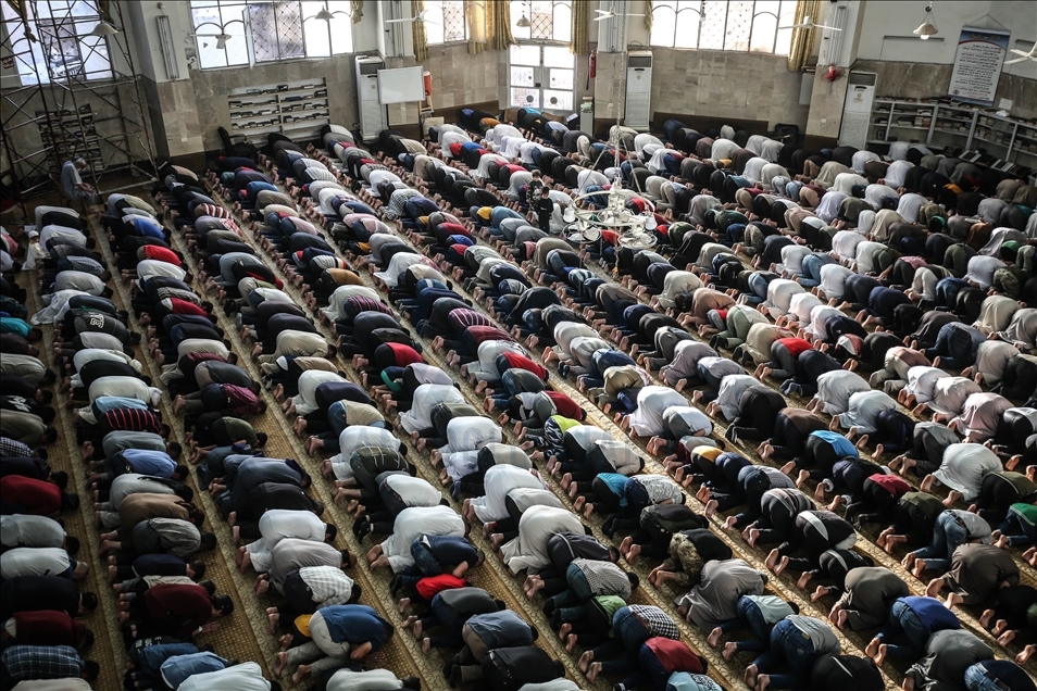İdlib’de yerinden edilen siviller bir Ramazan Bayramı'nı daha sıla hasretiyle karşıladı