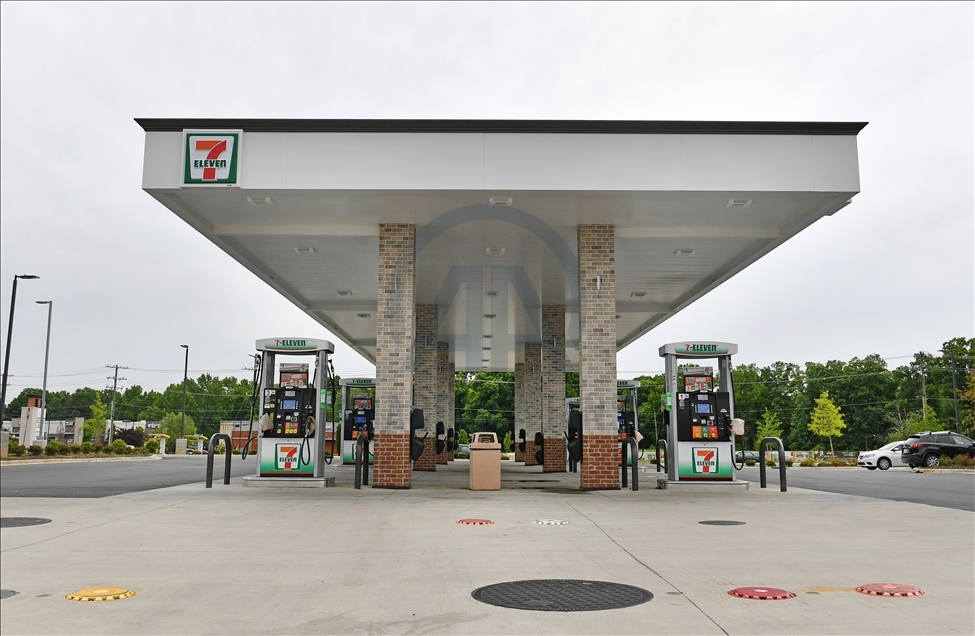 ABD'de kapatılan petrol boru hattı, güneydoğu eyaletlerinde benzin sıkıntısına neden oldu