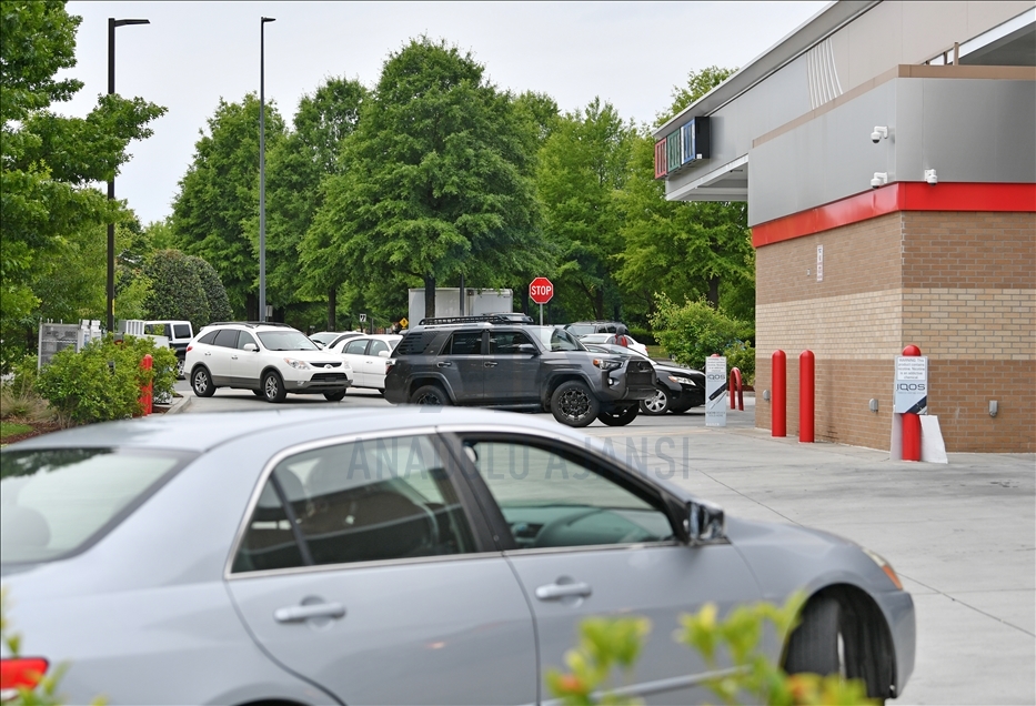ABD'de kapatılan petrol boru hattı, güneydoğu eyaletlerinde benzin sıkıntısına neden oldu