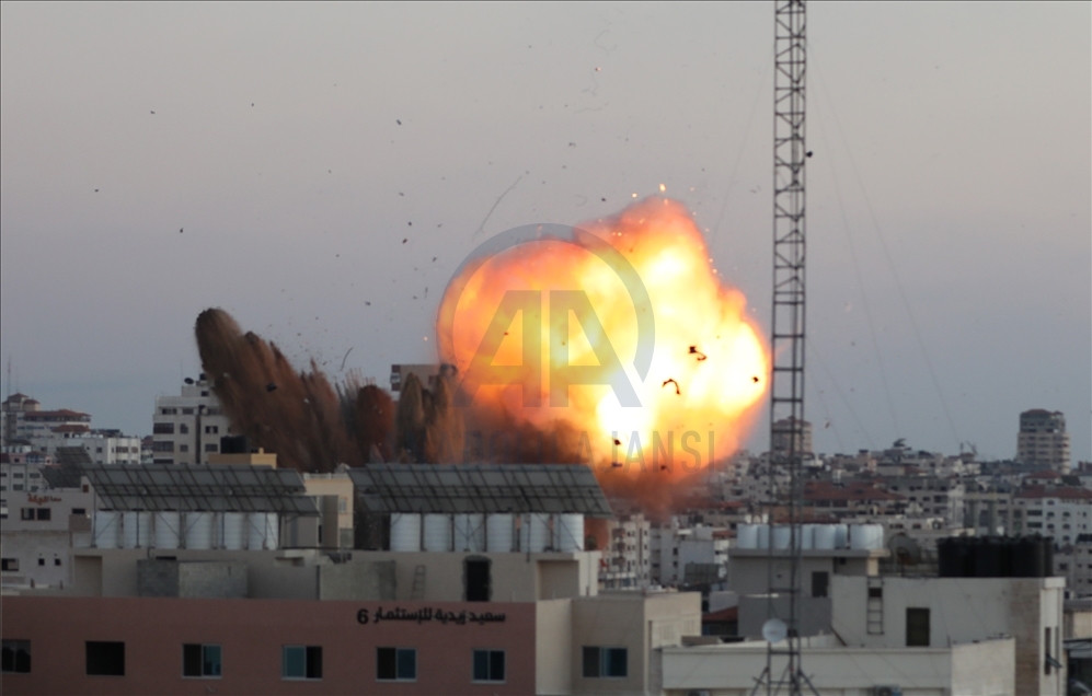İsrail'in Gazze'ye hava saldırıları sürüyor