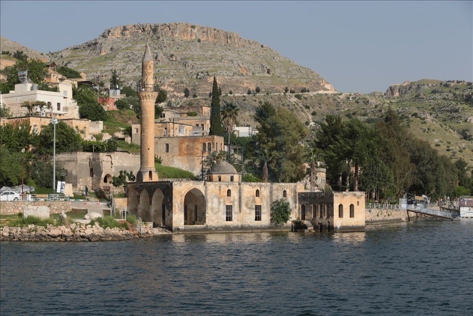 Sakin şehir Halfeti'nin taş konakları turizme kazandırılıyor
