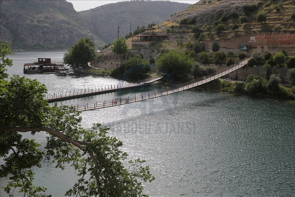 Sakin şehir Halfeti'nin taş konakları turizme kazandırılıyor