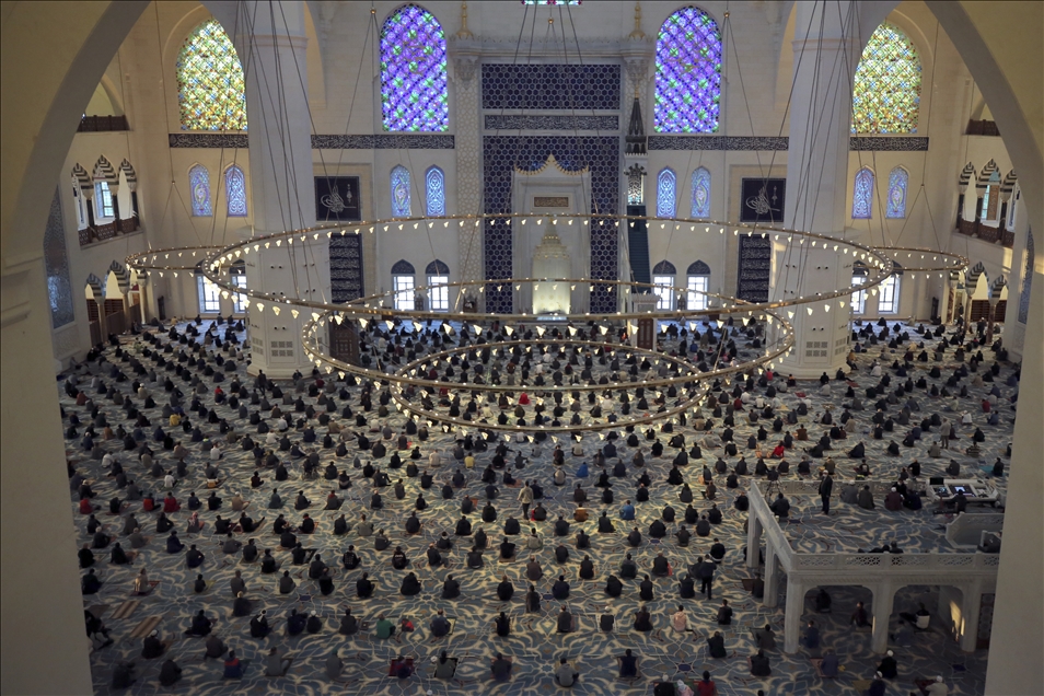 İstanbul'da Bayram namazı kılındı