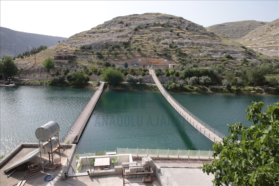Sakin şehir Halfeti'nin taş konakları turizme kazandırılıyor