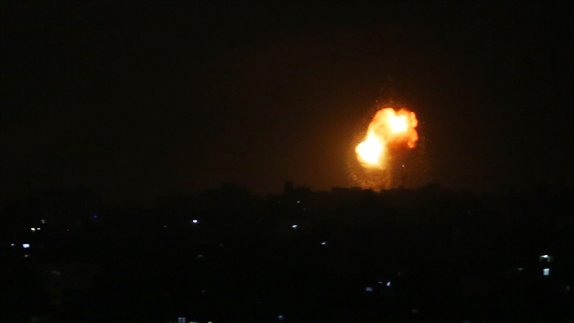 Israel resumes attacks on Gaza