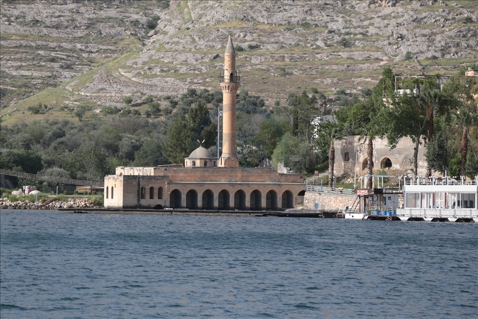 Sakin şehir Halfeti'nin taş konakları turizme kazandırılıyor