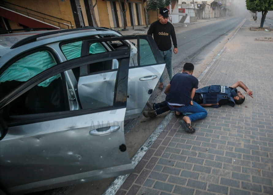 Otros dos periodistas de la Agencia Anadolu heridos por bombardeos israelíes en Gaza