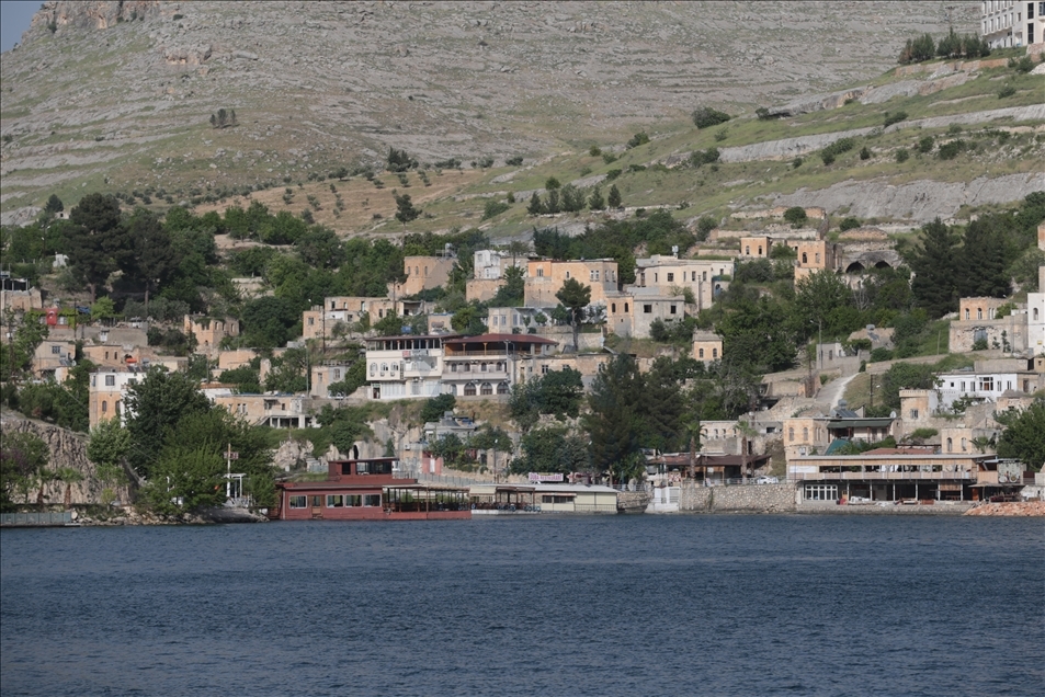 Sakin şehir Halfeti'nin taş konakları turizme kazandırılıyor