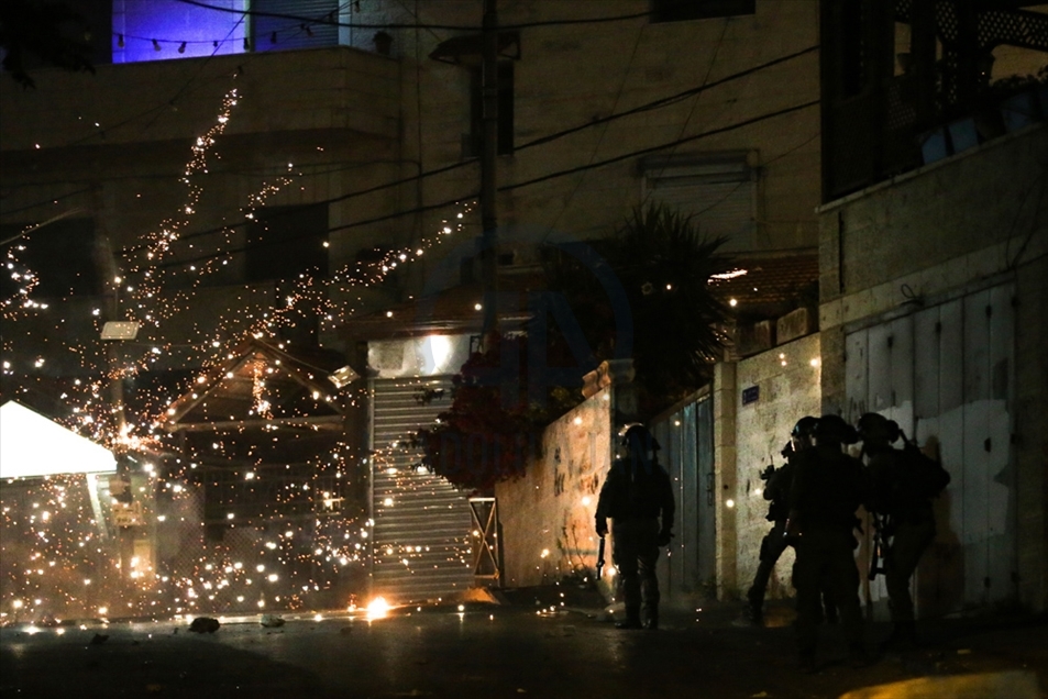 Fuerzas israelíes intervienen con violencia en las manifestaciones de palestinos en Jerusalén