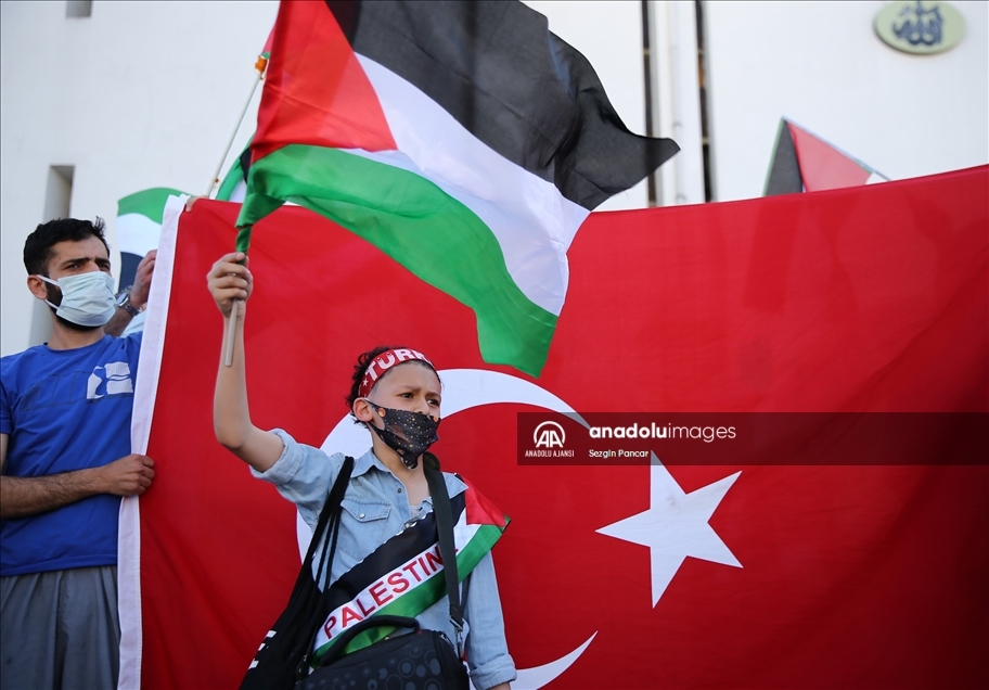 İsrail'in Mescid-i Aksa ve Doğu Kudüs'teki saldırıları Mersin'de protesto edildi