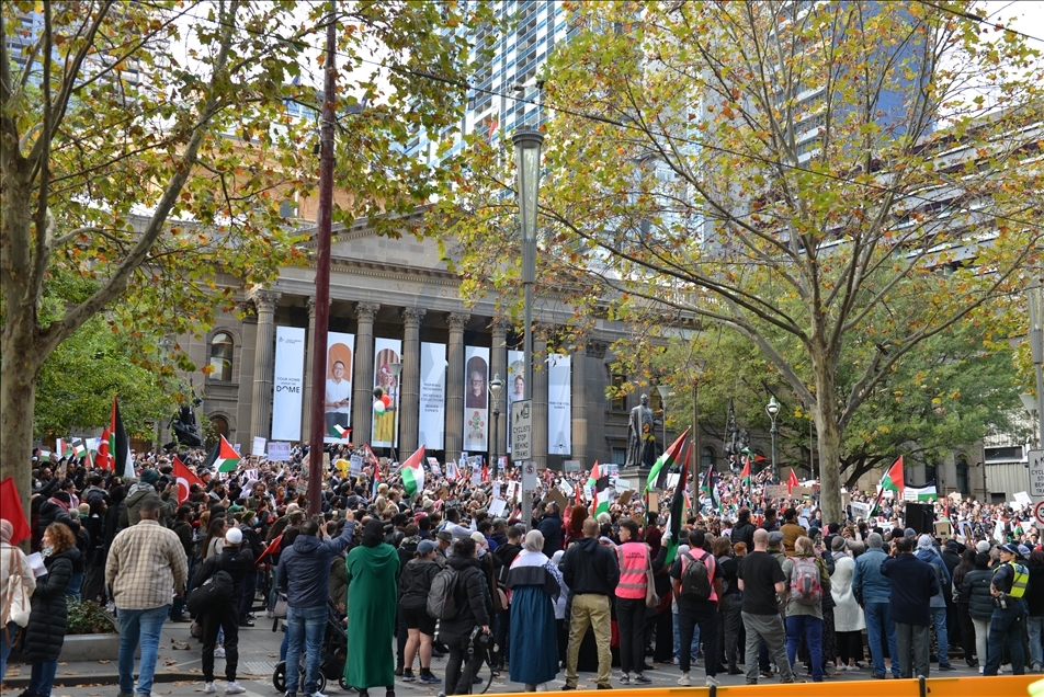 İsrail’in Filistin’e yaptığı saldırılar Avustralya’da protesto edildi