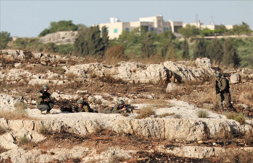 Israeli forces intervene in Palestinians in Ramallah