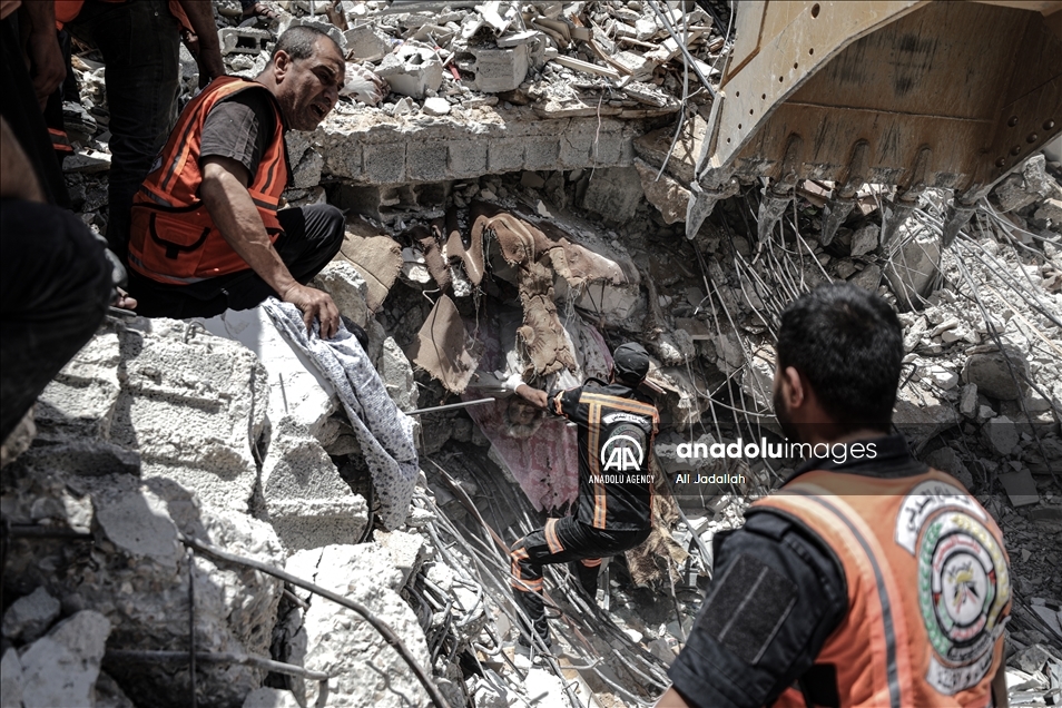 Serangan udara ke Gaza terus berlanjut