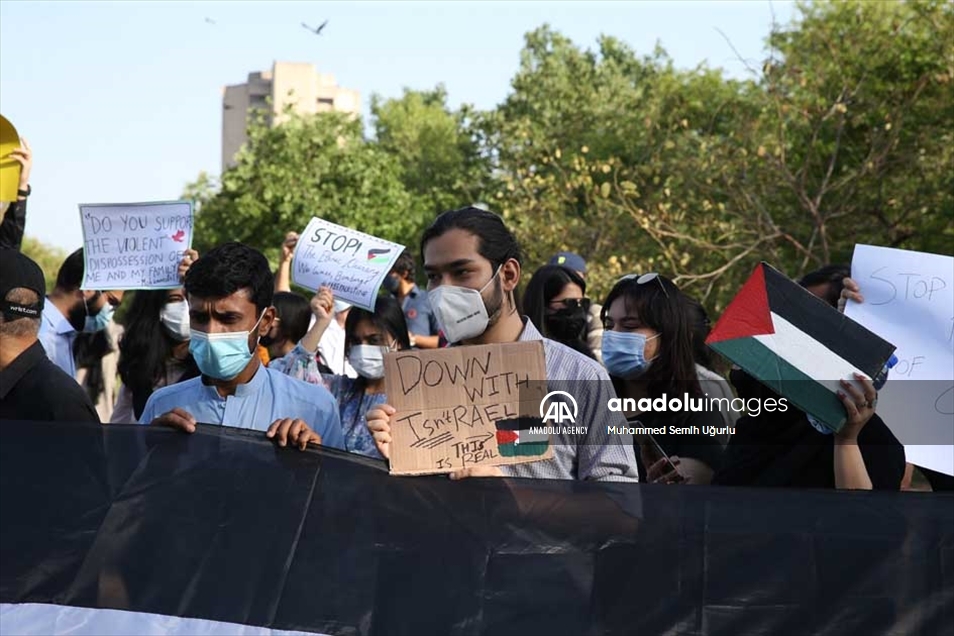 مظاهرات تعم مدن باكستان للتنديد بالعدوان الإسرائيلي على فلسطين