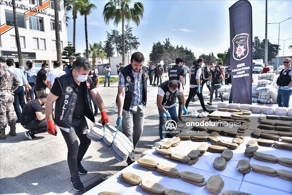 تركيا.. ضبط 1.5 طن من المخدرات قبالة سواحل سوريا