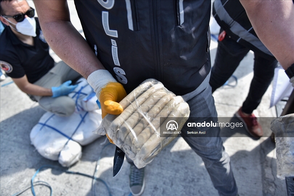 تركيا.. ضبط 1.5 طن من المخدرات قبالة سواحل سوريا