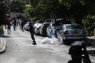 إصابة 10 فلسطينيين بقمع قوات إسرائيلية لوقفة في القدس