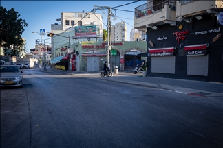 تنديدا بالعدوان.. إضراب شامل بالضفة والمدن العربية في إسرائيل