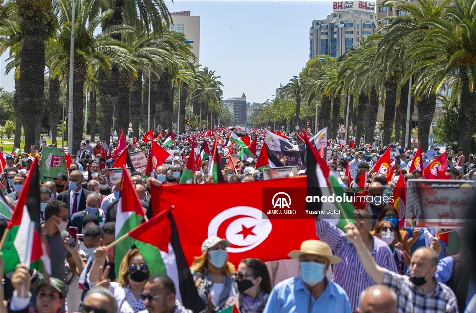 تونس.. مسيرة تطالب بقانون يُجرم التطبيع مع إسرائيل