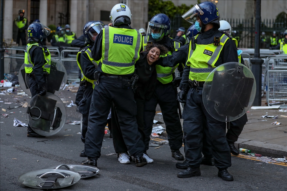 Londra'daki İsrail karşıtı gösteriye polis müdahale etti