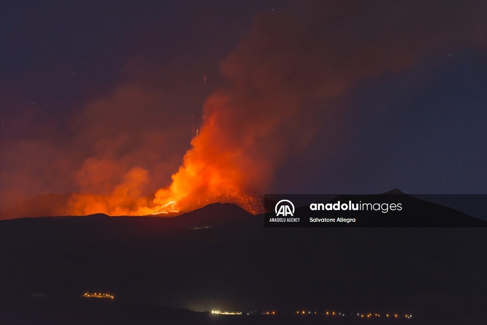 Nueva erupción del volcán Etna en Italia
