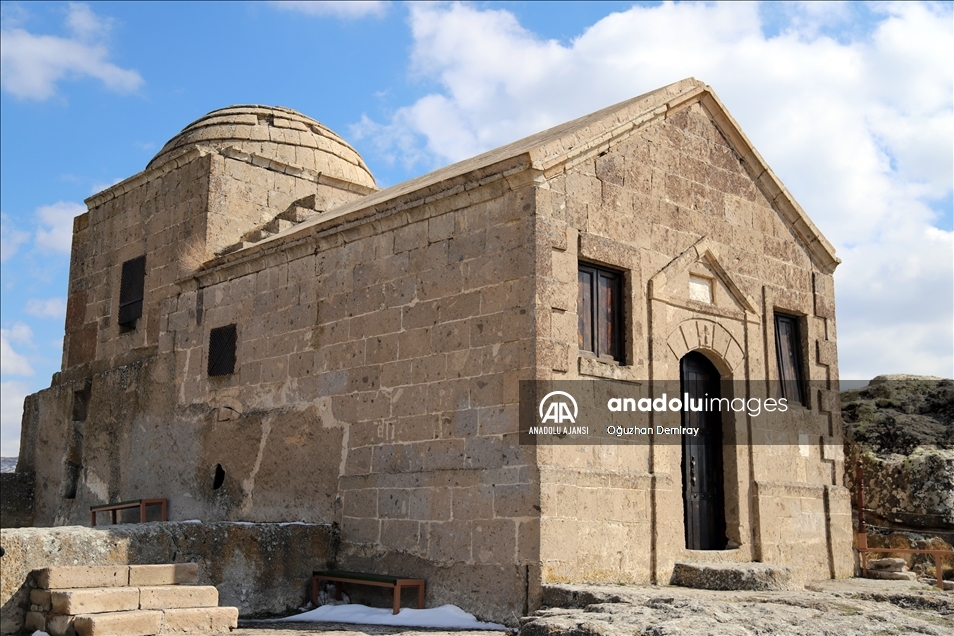 Aksaray'daki Yüksek Kilise ihtişamıyla ziyaretçilerini bekliyor