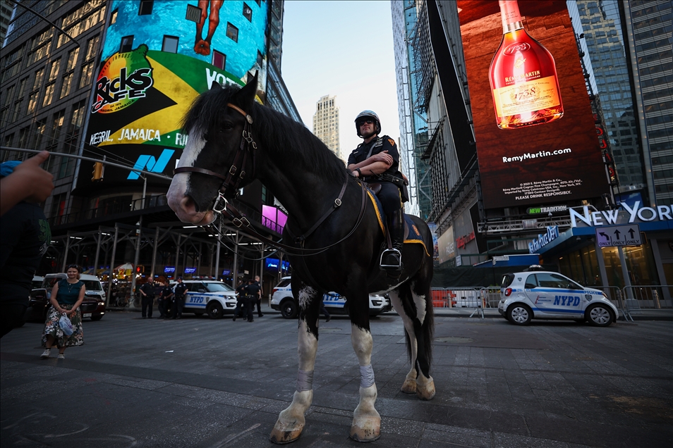 New York'ta hayat yeniden normale dönüyor