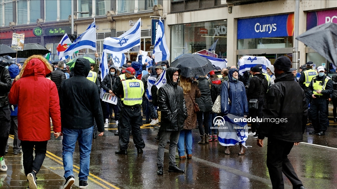 Londra polisi, İsrail destekçilerinin Filistin destekçilerine saldırmasını önledi