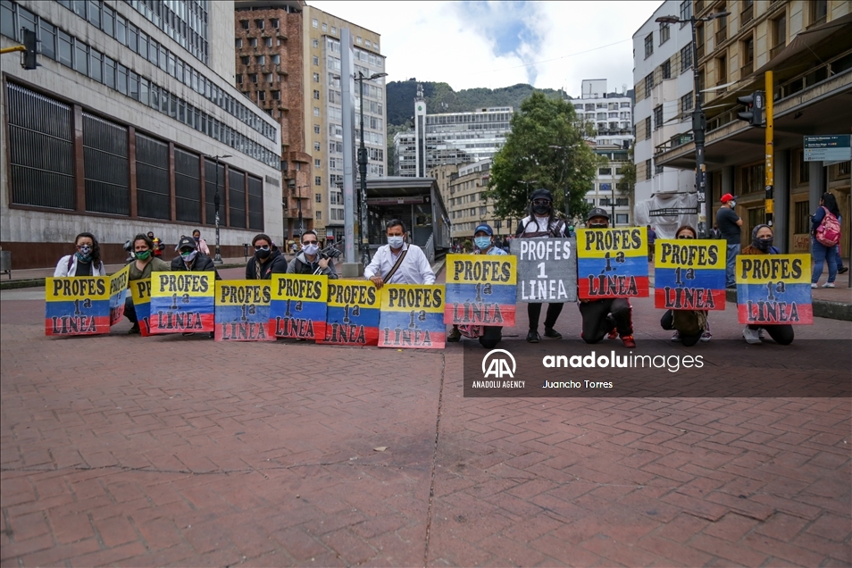 Peaceful Protest Against Duque's Government during the National Strike