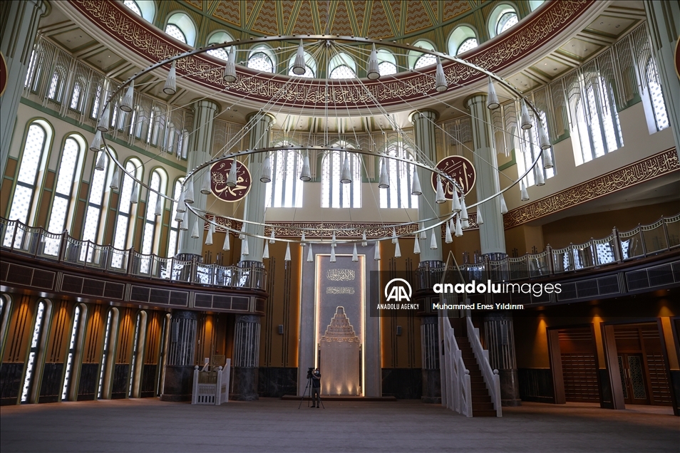 Mosque built in Istanbul's Taksim opens its doors for visitors on tomorrow
