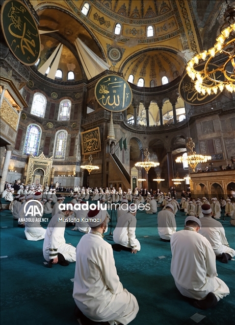 إسطنبول.. أردوغان يشارك في حفل تخريج 136 حافظا للقرآن