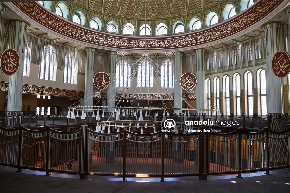 Mosque built in Istanbul's Taksim opens its doors for visitors on tomorrow