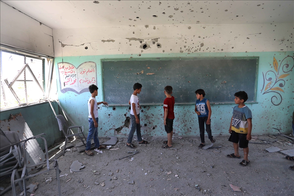 İsrail'in Gazze'ye yönelik saldırılarında 55'i anaokulu 187 okul zarar gördü