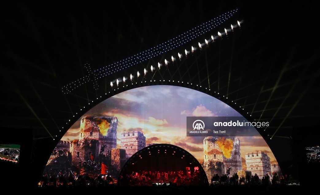 İBB, İstanbul'un fethinin 568. yılını şölenle kutladı