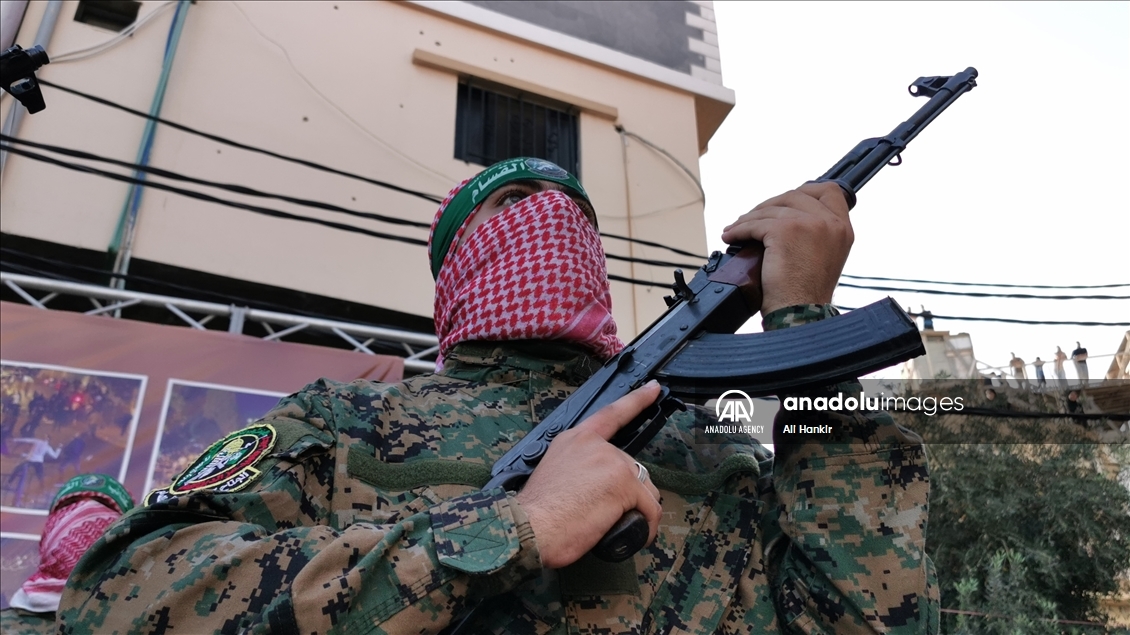 لبنان.. مئات اللاجئين الفلسطينيين بعين الحلوة يحتفلون بنصر غزة