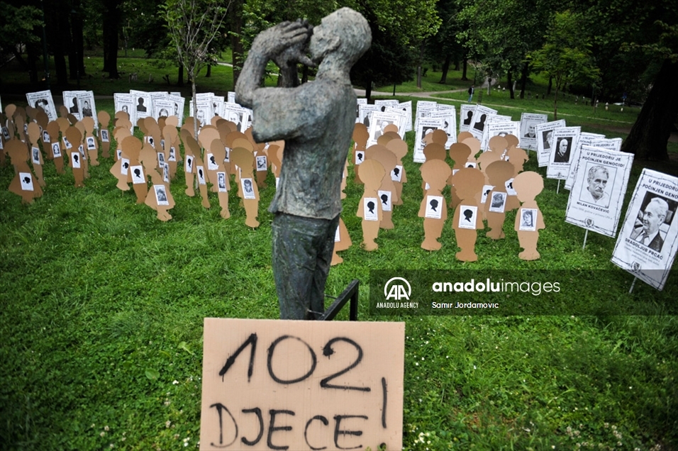 'Día de las Cintas Blancas'​ para conmemorar la tragedia de Prijedor, Bosnia y Herzegovina