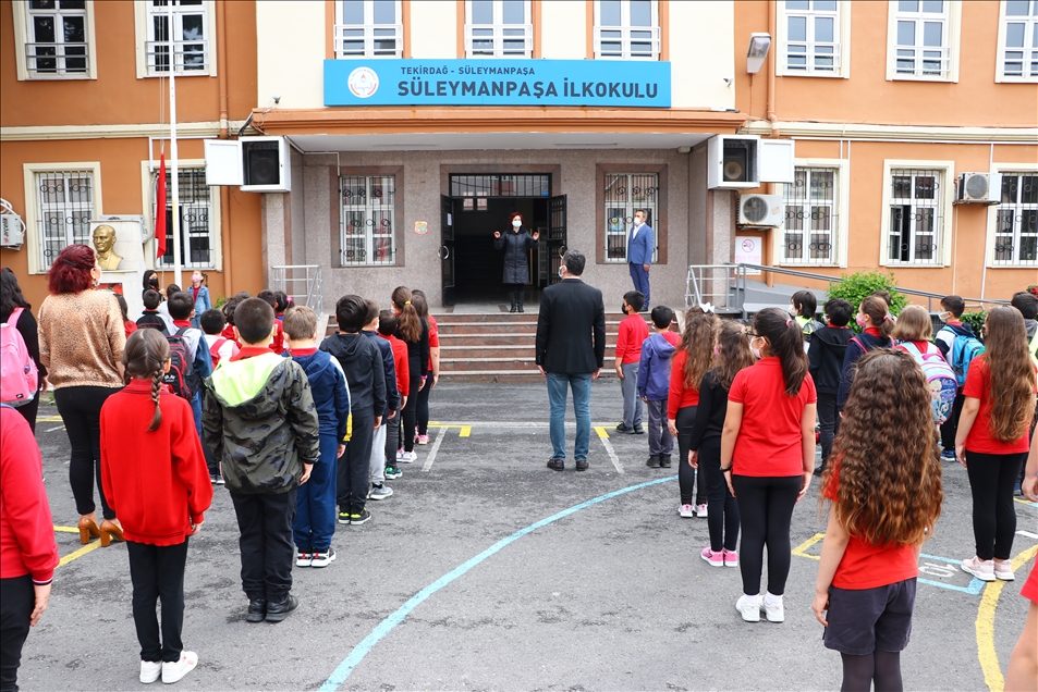 Trakya'da ilkokul ve ana sınıflarında yüz yüze eğitim sevinci yaşandı