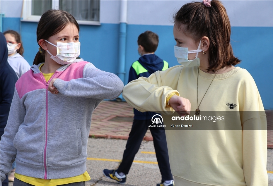 Trakya'da ilkokul ve okul bünyesindeki ana sınıflarında yüz yüze eğitim sevinci yaşandı