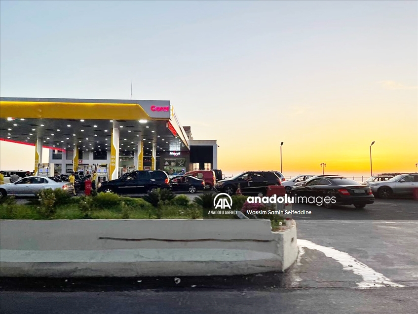 "ظلام شامل" يزحف نحو لبنان بفعل شح الوقود