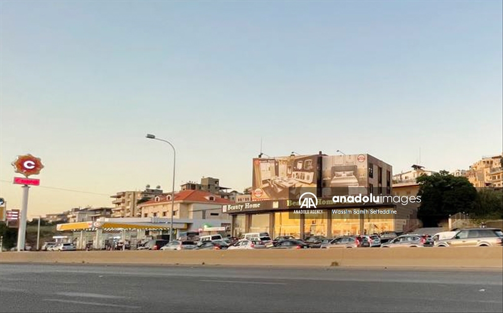 "ظلام شامل" يزحف نحو لبنان بفعل شح الوقود