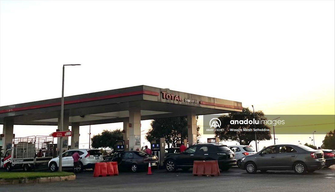 "ظلام شامل" يزحف نحو لبنان بفعل شح الوقود