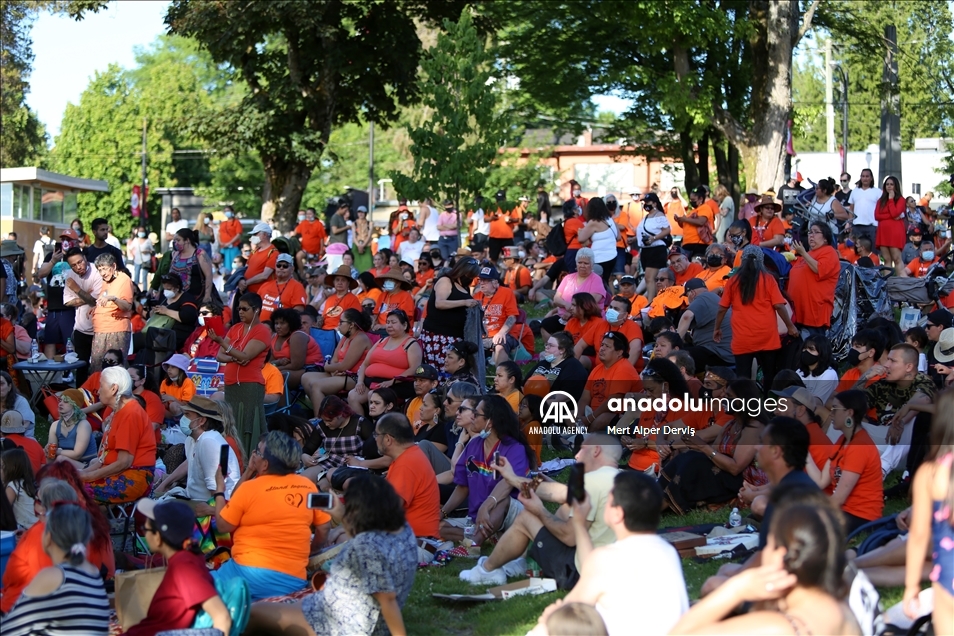 'Remember the children' vigil in Vancouver