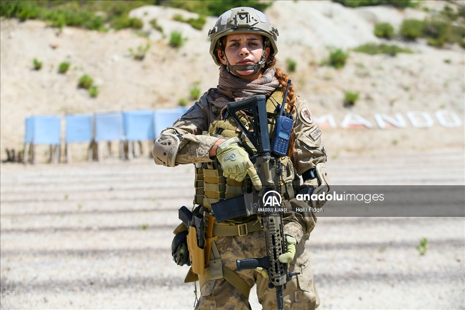 Yerleşim birimlerindeki terör operasyonları için eğitim alan ilk kadın astsubay göreve hazır