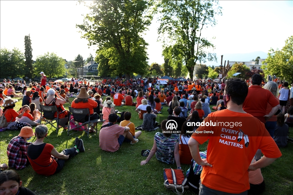 'Remember the children' vigil in Vancouver