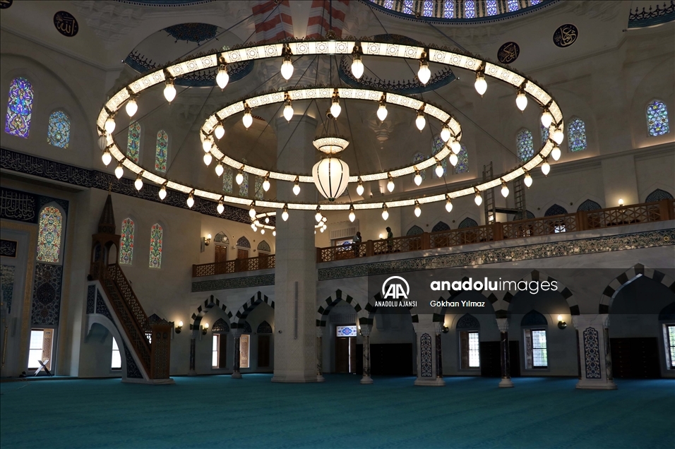 İsmini kömürü bulan Uzun Mehmet'ten alan cami açılışa hazır